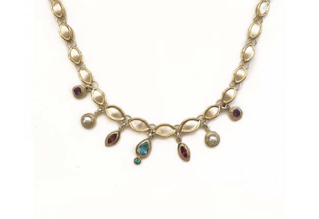 rainbow-necklace-b