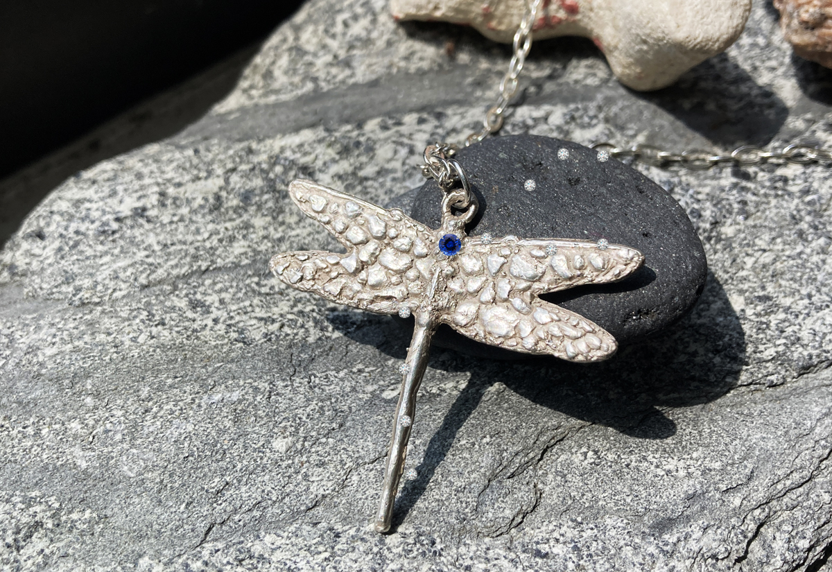 Sterling-silver-dragon-fly-pendant-with-Sapphire-Gifted-Unique-Boutigue