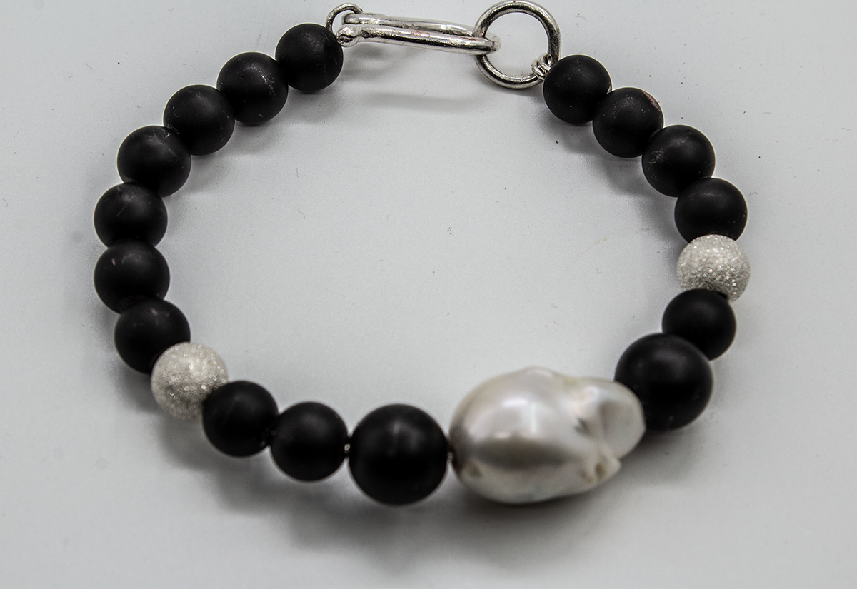Onyx pearl sterling bracelet gifted Unique