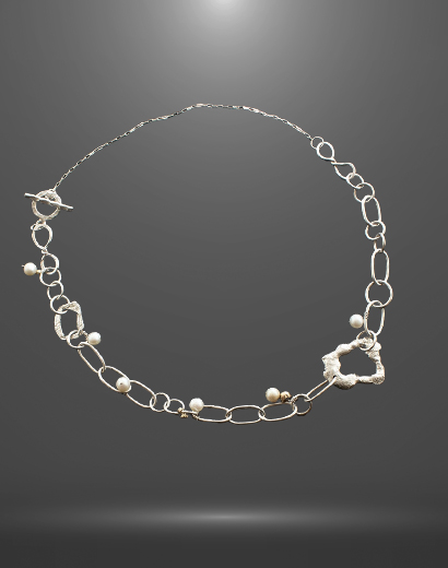 Hand crafted chain, with Gold and Pearls